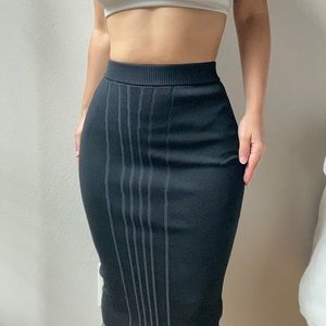 GOOD AMERICAN | skirt. Size 2 . Never worn. brand new with tags